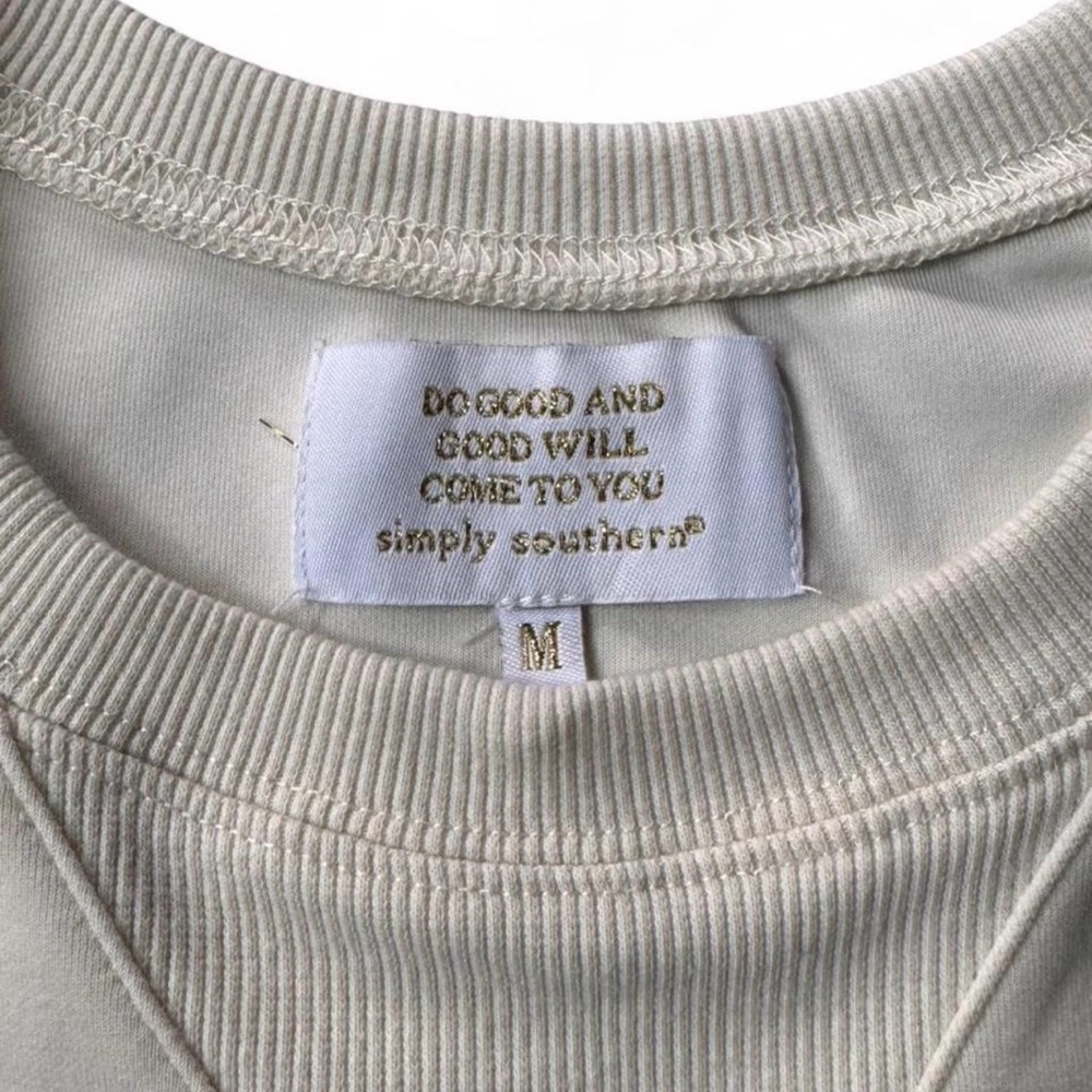 Simply Southern Pearl Star Cropped Sweatshirt Cream Medium Embellished Modal - Picture 8 of 10